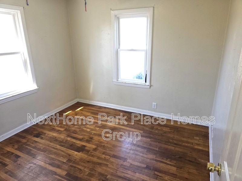 2013 Virginia St - Photo 5 of 9