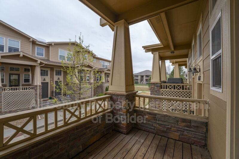 1667 Venice Ln - Photo 2 of 19