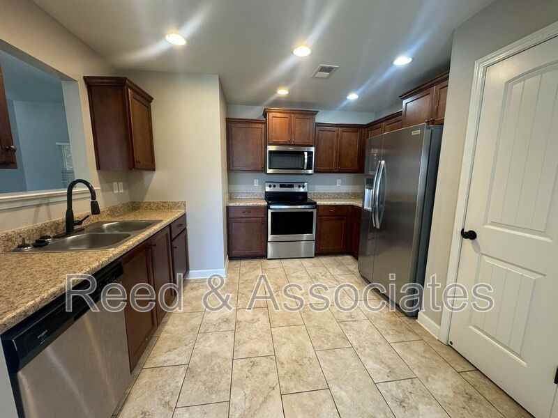 1369 Switzer Cv - Photo 5 of 13