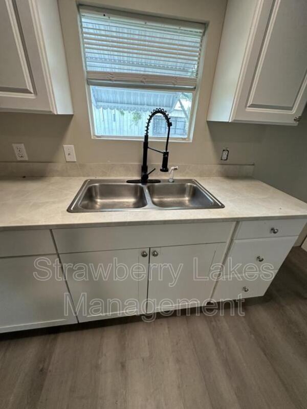 10317 S County Rd - Photo 7 of 18