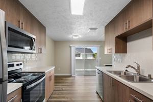 featured image of 10008 N Colfax Rd