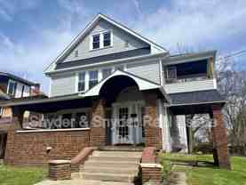 245 Oakdale Ave - Photo 1 of 1