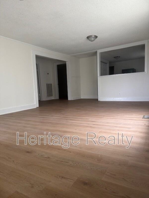 2400 Center Ave - Photo 6 of 15