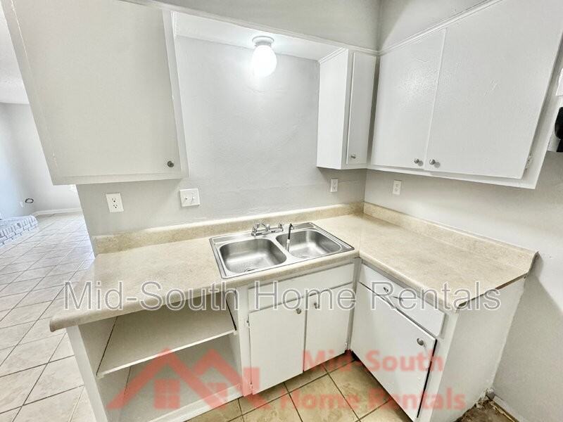 3538 Christine Rd - Photo 6 of 15