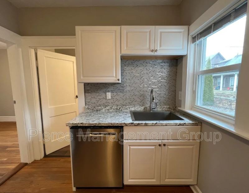 84 Blodget St #5 - Photo 4 of 9