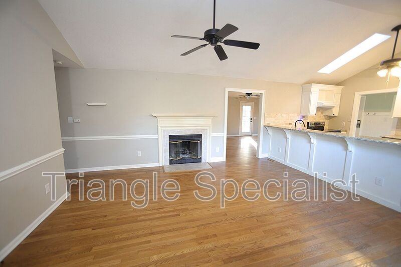 840 Madison Ave - Photo 2 of 16