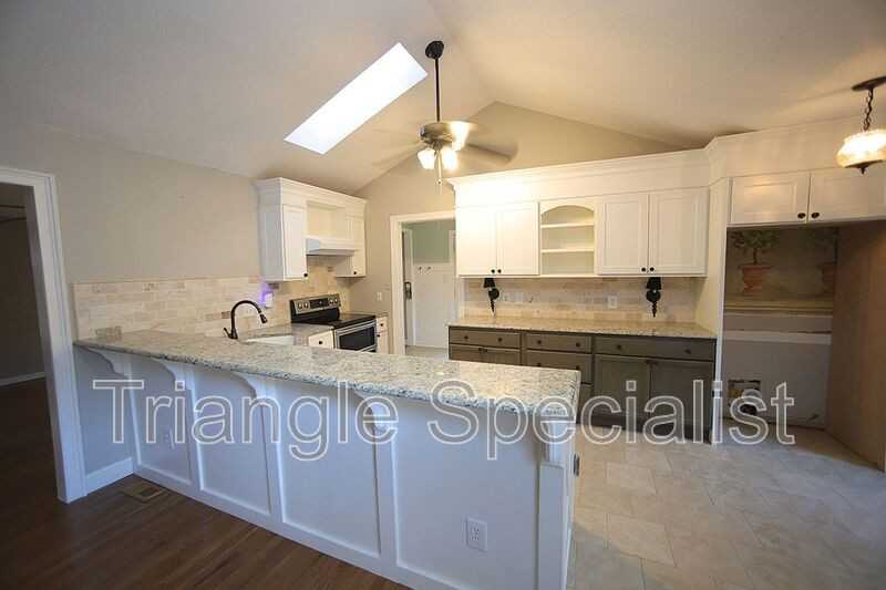 840 Madison Ave - Photo 3 of 16