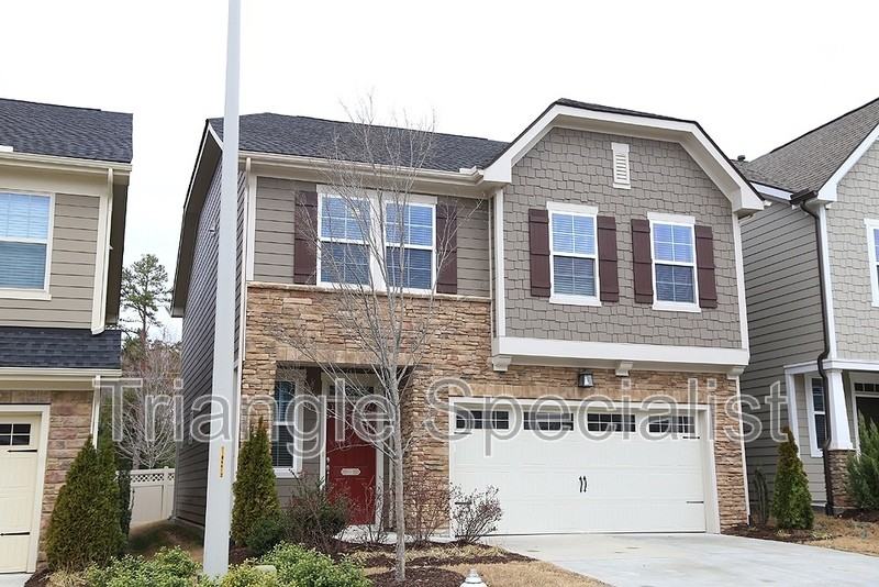 215 Begen St - Photo 2 of 14