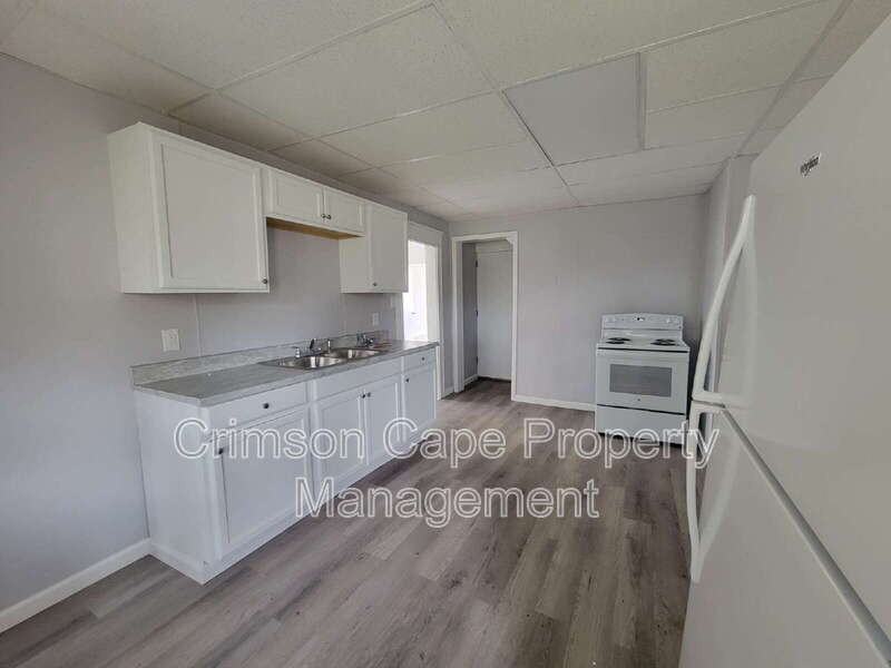 341 Hughes St #1 - Photo 4 of 21