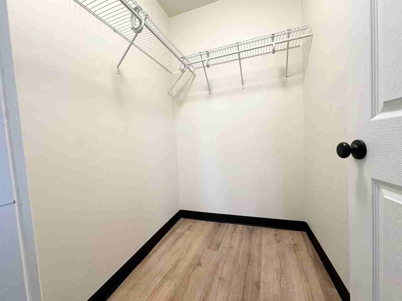 113 S Monroe St - Photo 3 of 22