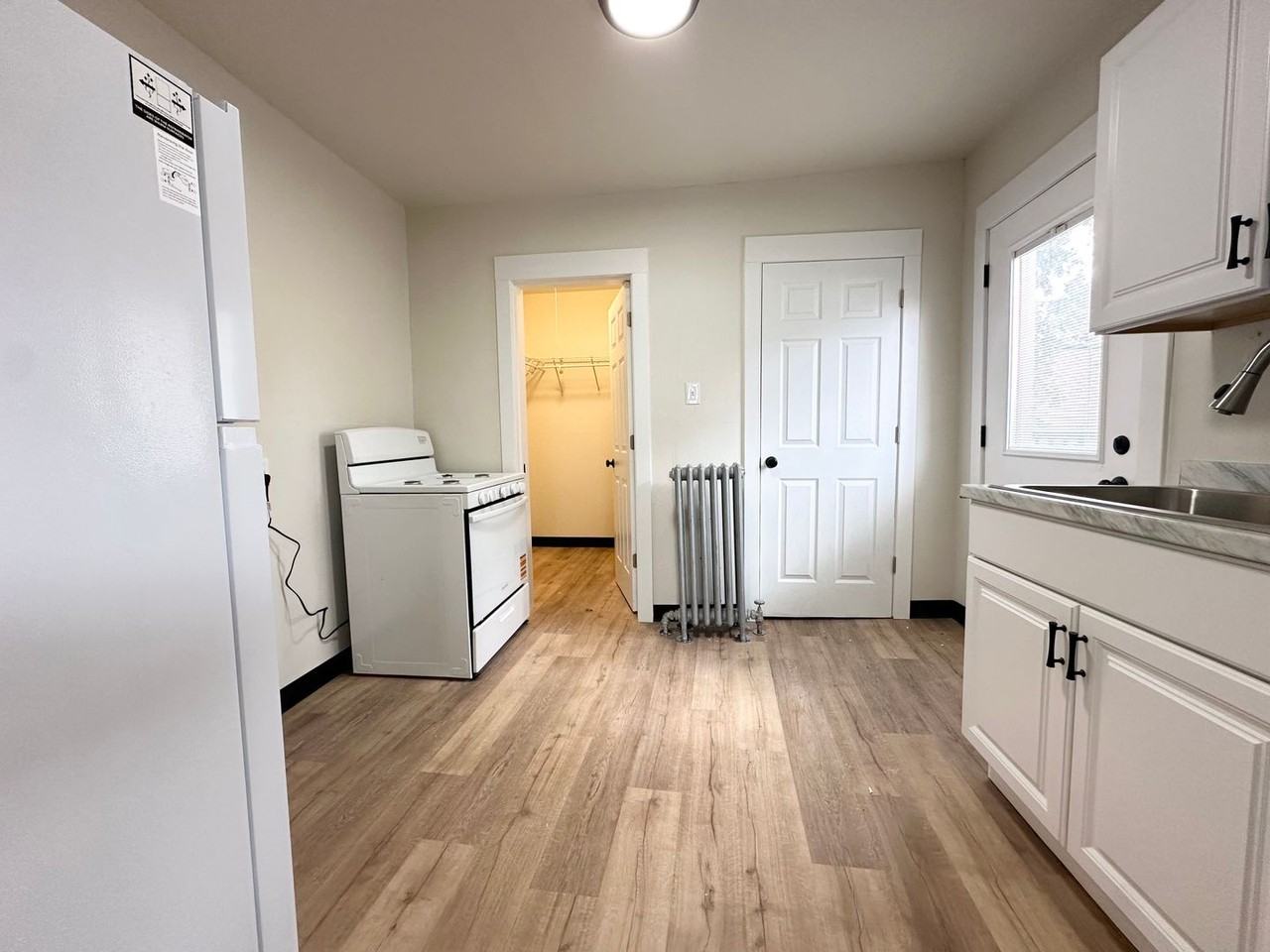 113 S Monroe St - Photo 5 of 22