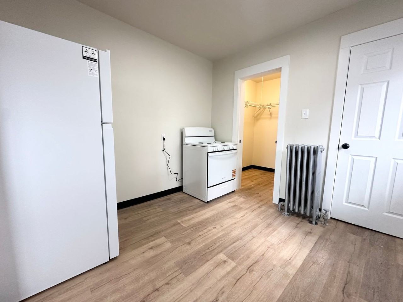 113 S Monroe St - Photo 6 of 22