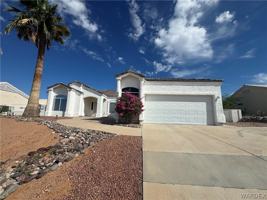 featured image of 3323 N Ridge Ave