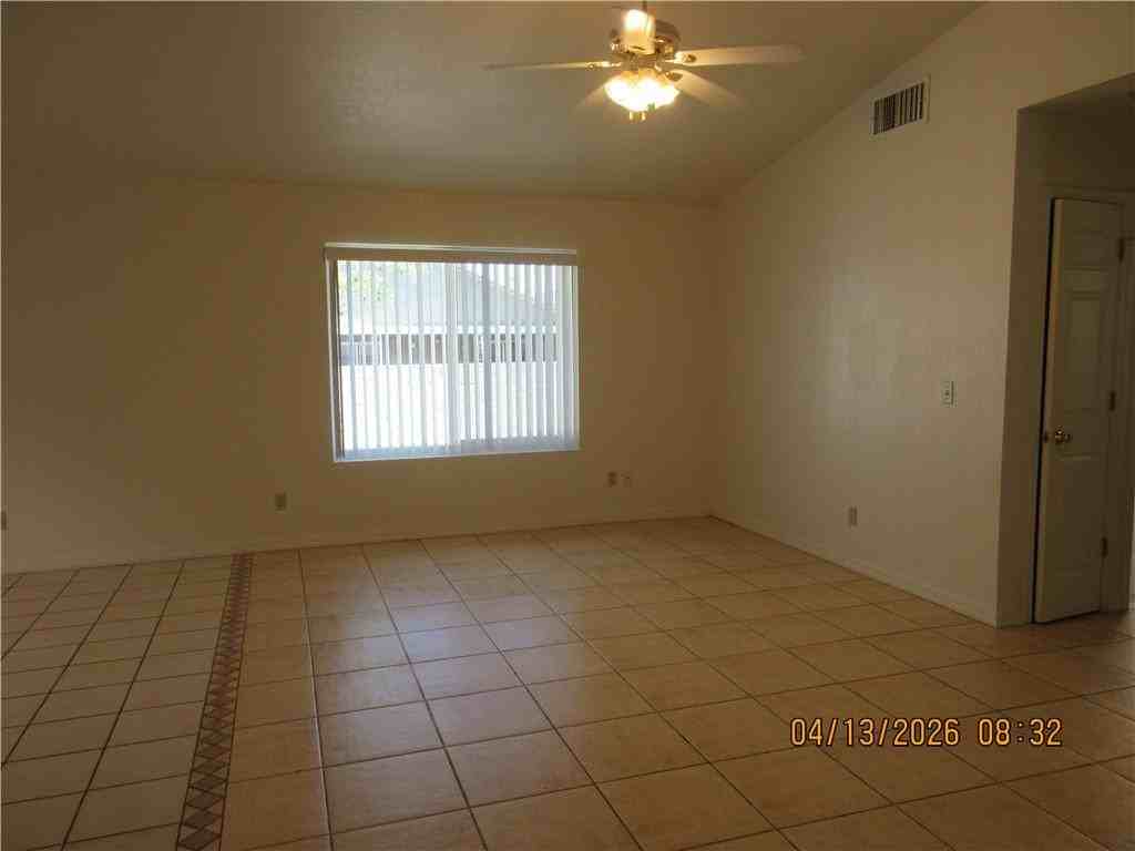 1833 Atlantic Ave - Photo 2 of 11