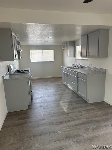 1900 Oliver Dr - Photo 2 of 8