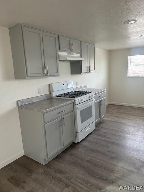 1900 Oliver Dr - Photo 3 of 8
