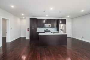 featured image of 1853 Hoffman St #1