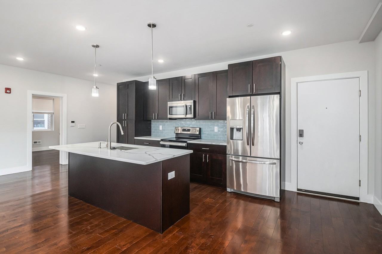 1853 Hoffman St #1 - Photo 2 of 23