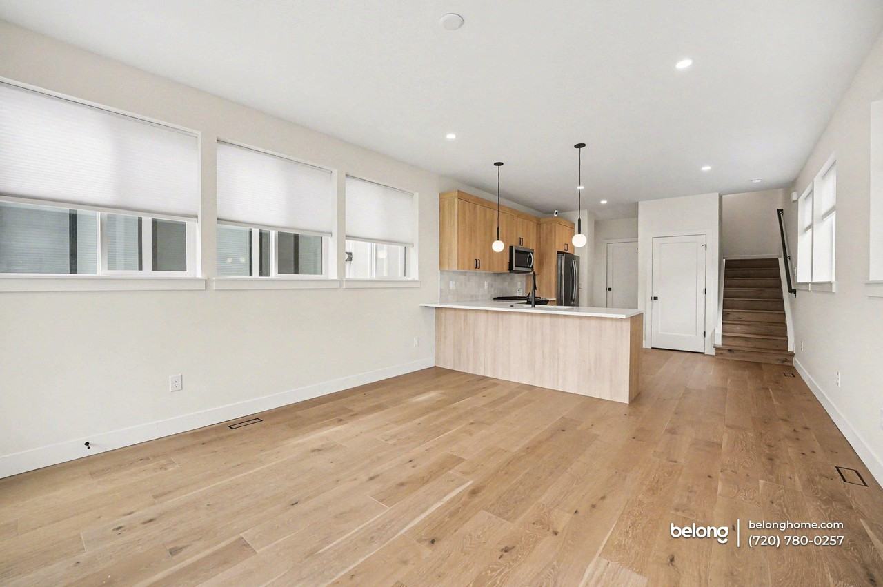 1415 Zenobia St - Photo 4 of 16