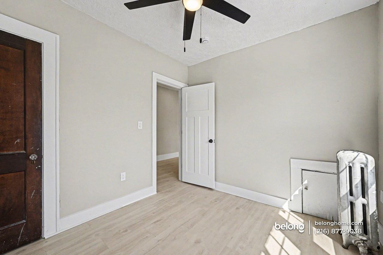 12009 Clifton Blvd #9 - Photo 7 of 11
