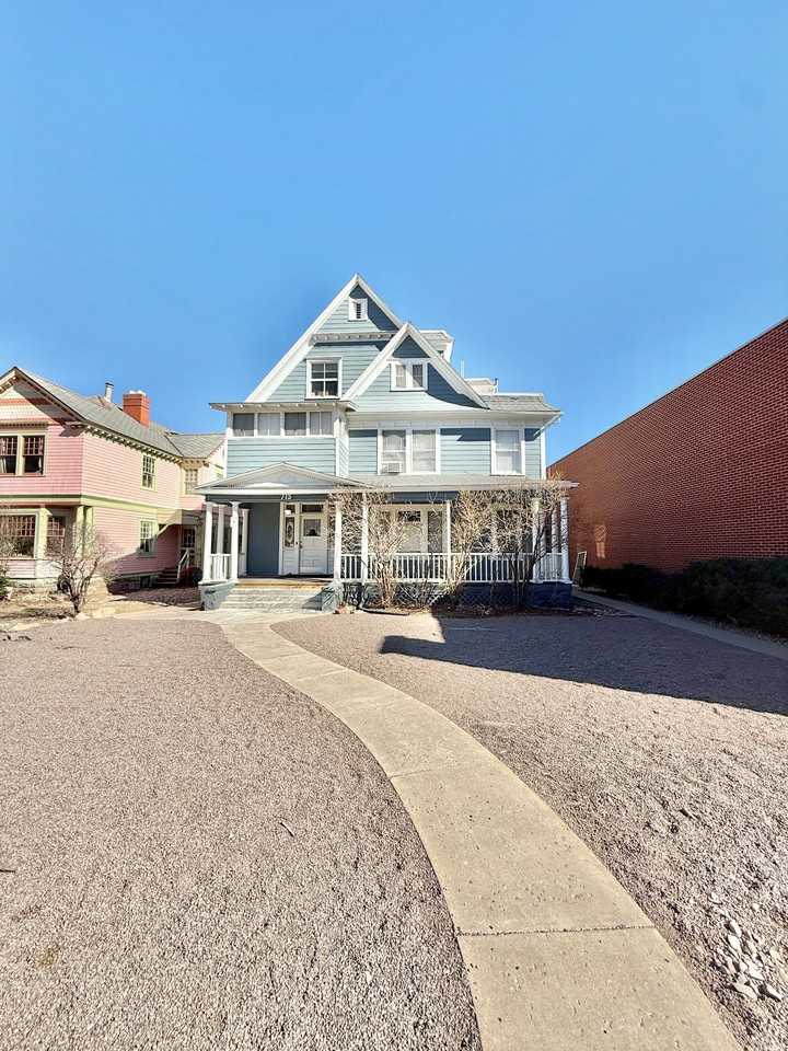 715 N Nevada - Photo 5 of 5