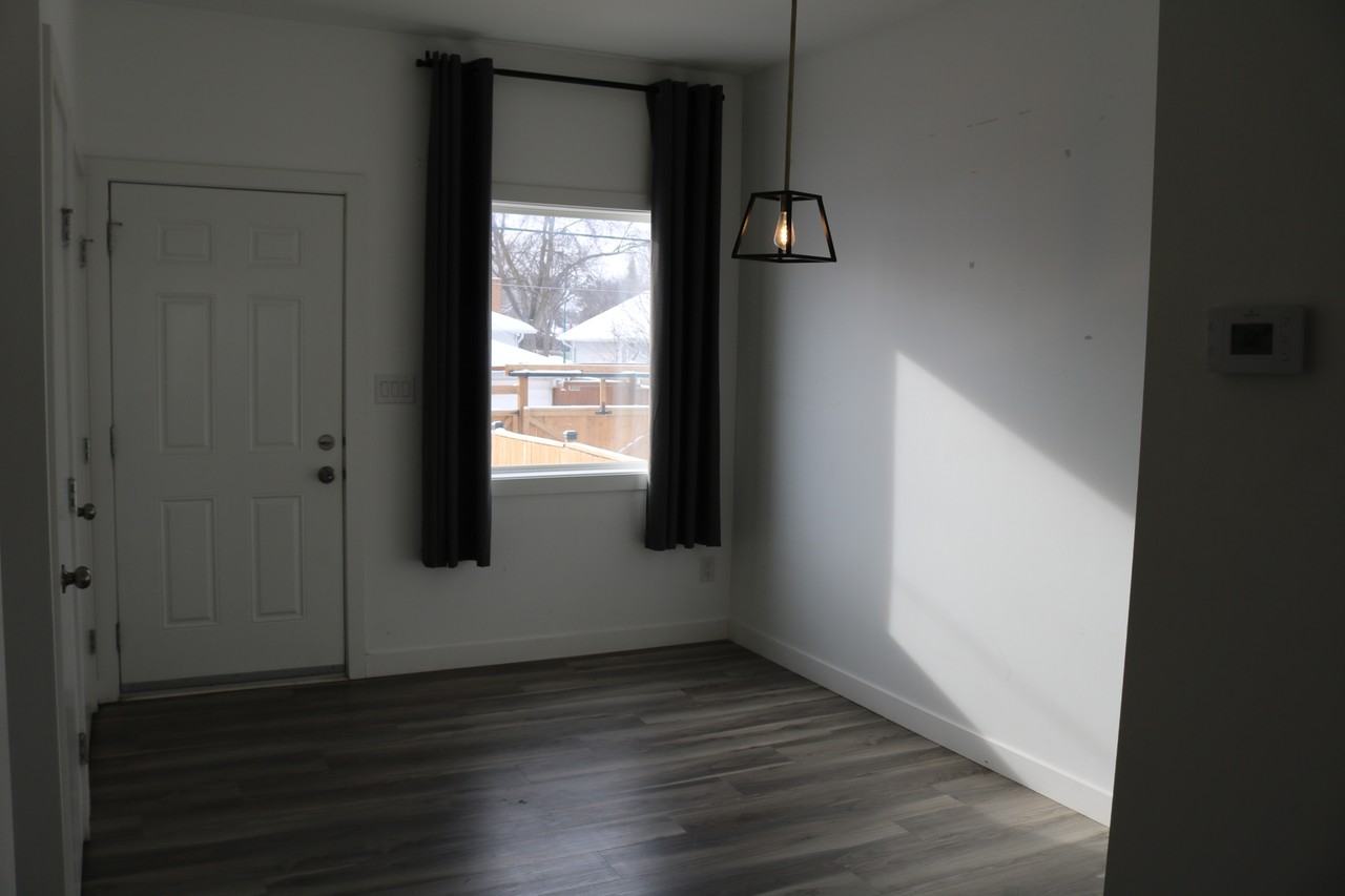 402 Belmont Avenue - Photo 6 of 34