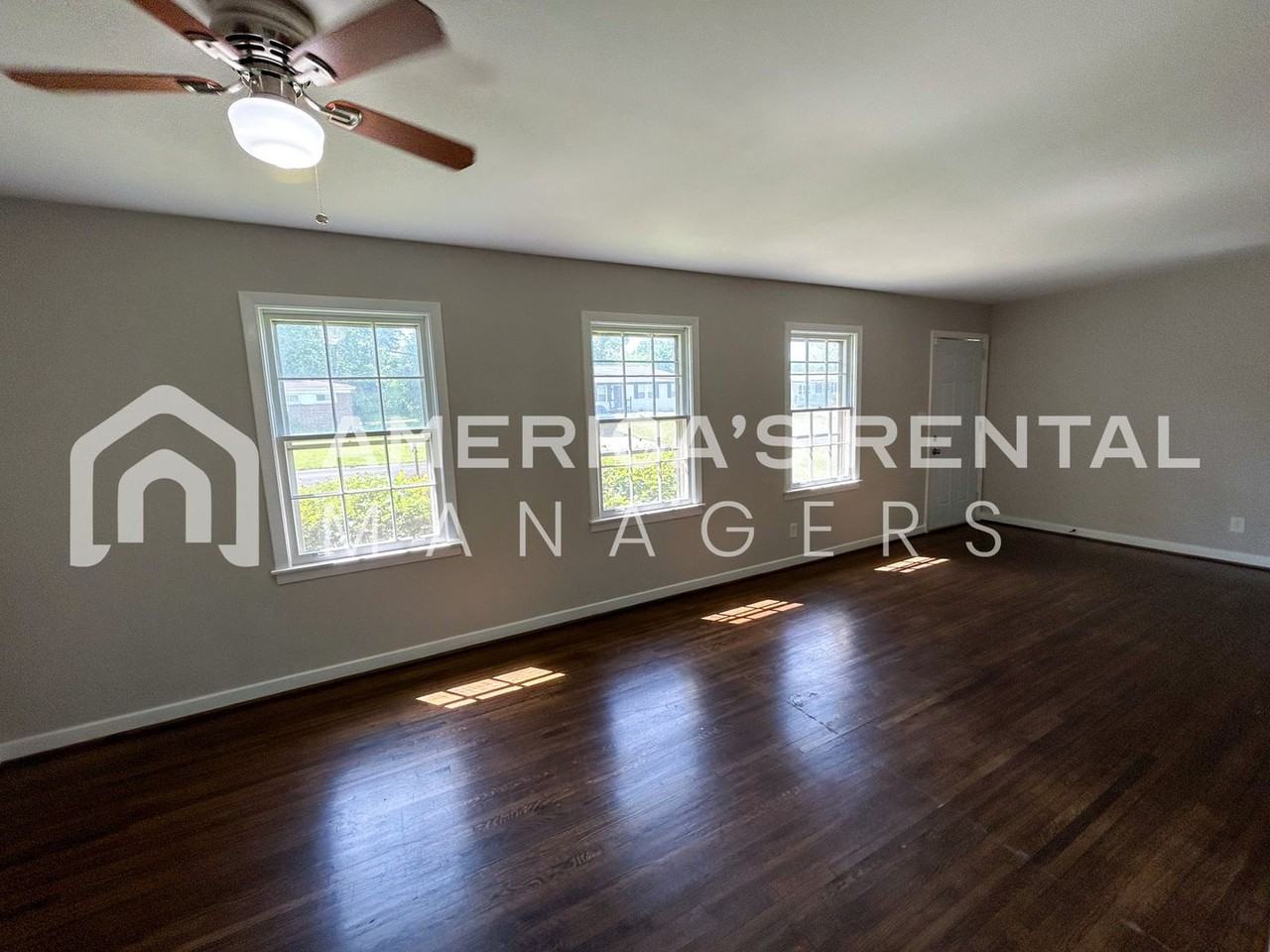 1340 Orlando Cir Ne - Photo 7 of 30