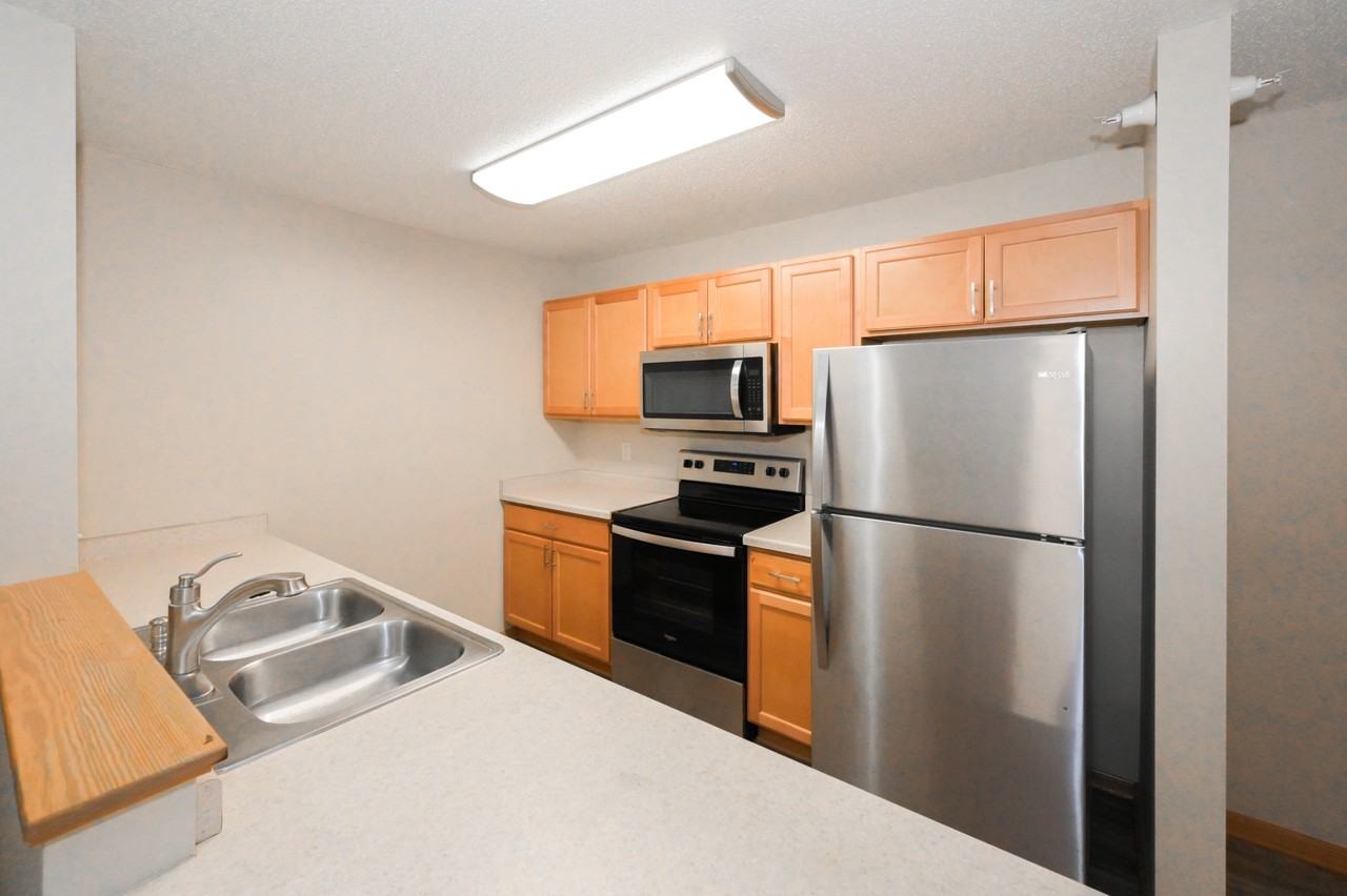 Hamilton 508 4th Street Southwest - Photo 7 of 50