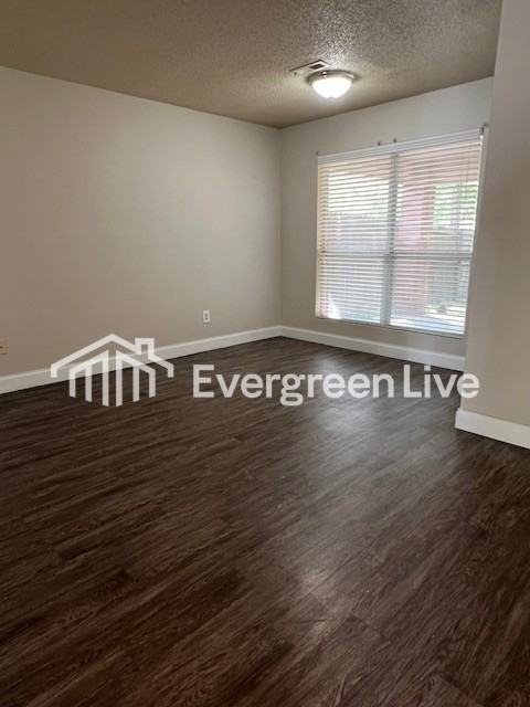 101 Barnsbury Ct - Photo 3 of 20