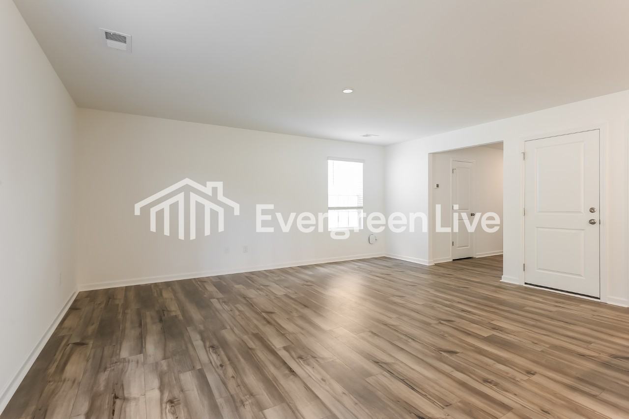 1381 Hugh Mack Ct - Photo 3 of 15