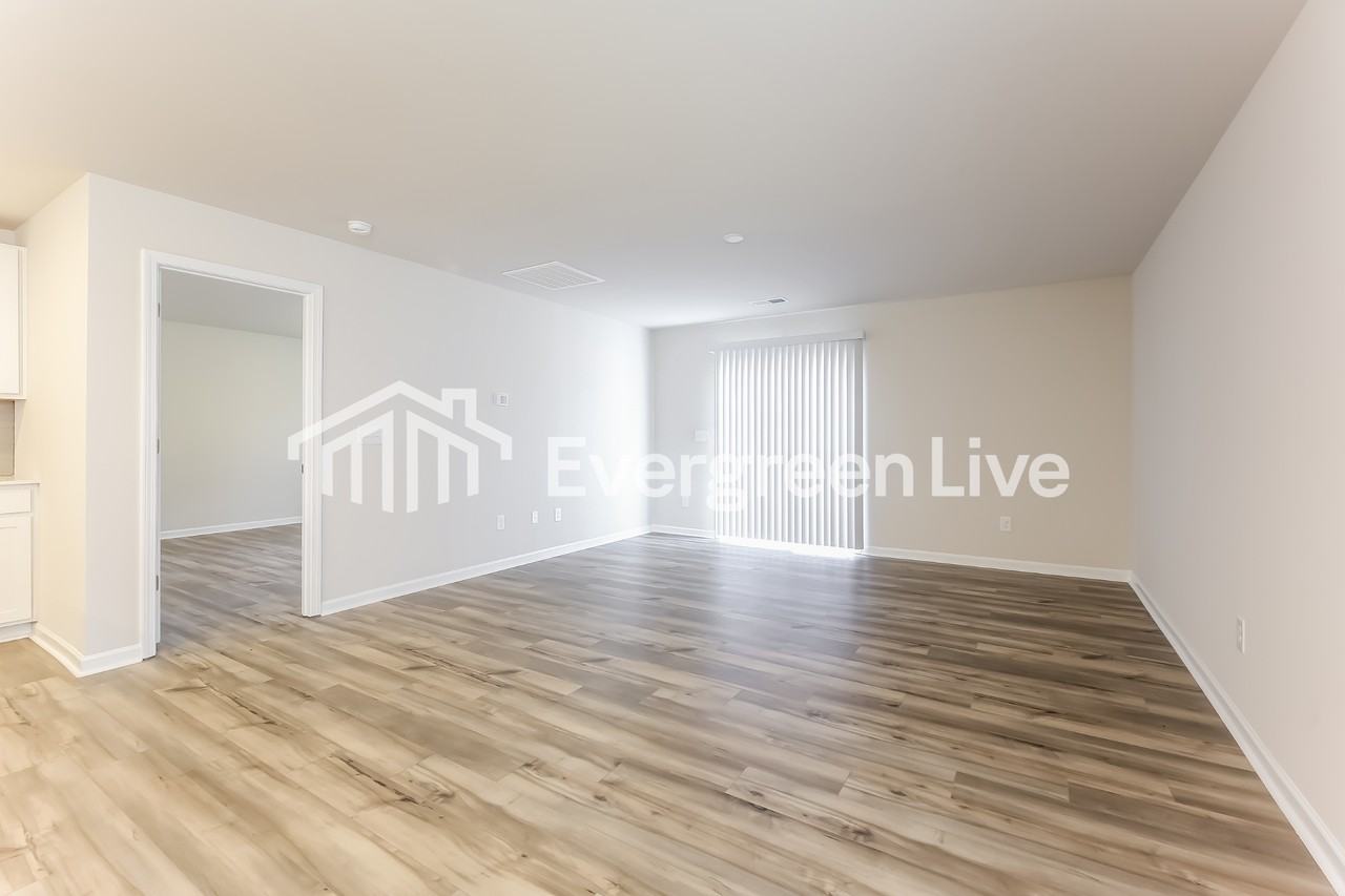 1365 Hugh Mack Ct - Photo 3 of 15