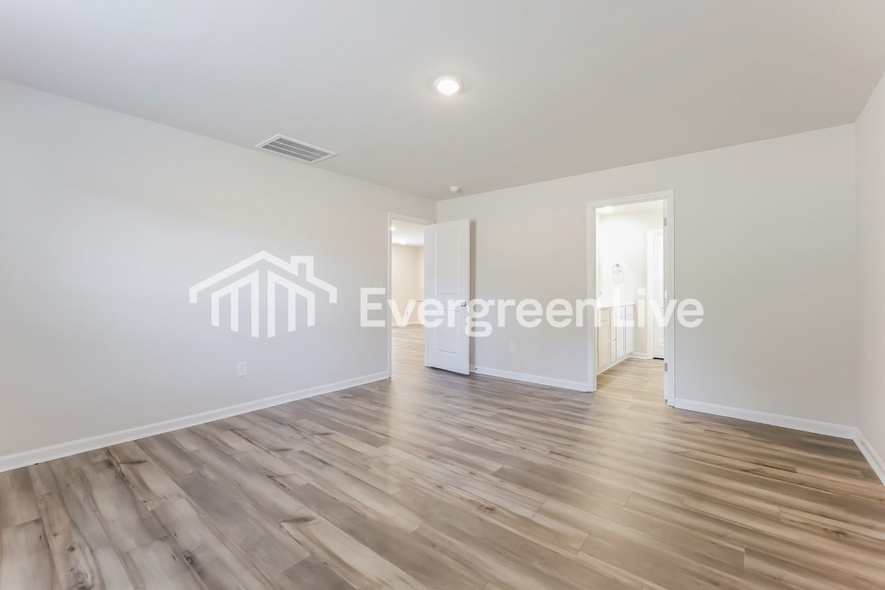 1365 Hugh Mack Ct - Photo 7 of 15