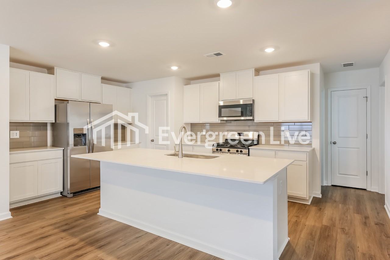 1377 Hugh Mack Ct - Photo 6 of 15
