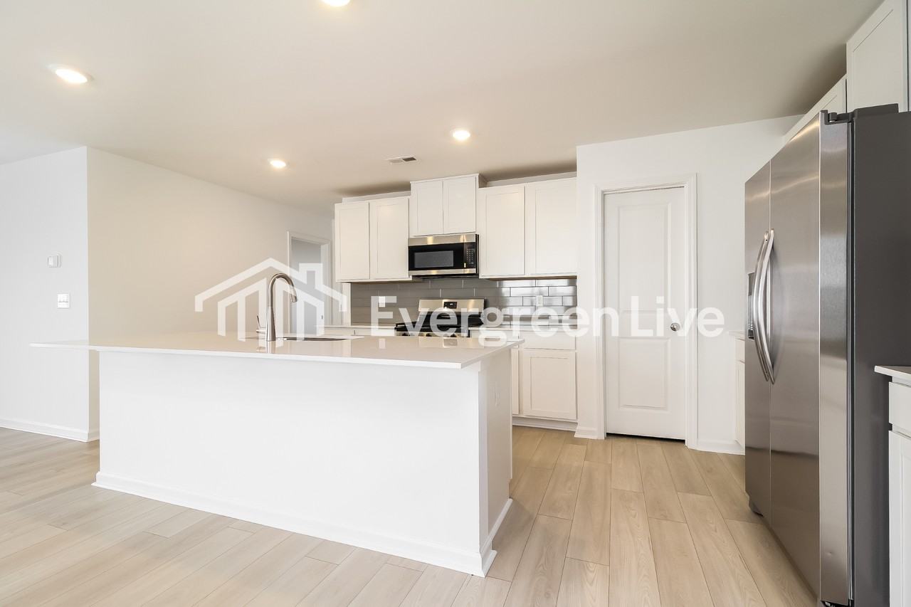 116 Stokely Way - Photo 5 of 15