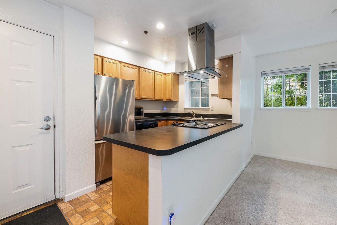 2520 118th Avenue Southeast - Photo 3 of 26