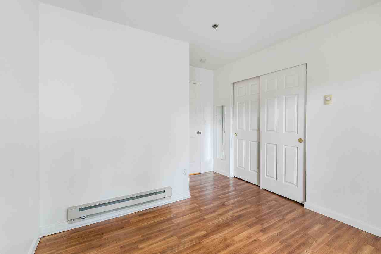 2520 118th Avenue Southeast - Photo 7 of 26