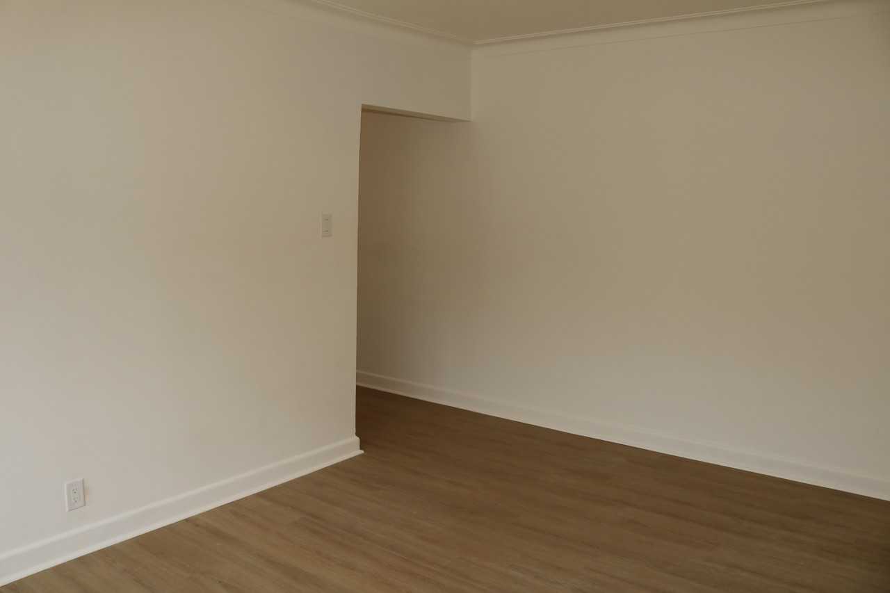 697 Corydon Avenue #6 - Photo 4 of 15