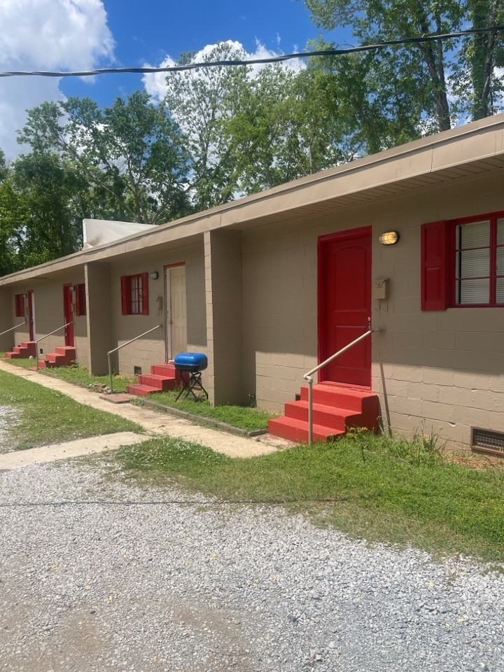 919 Minor Street, NE - Photo 2 of 27