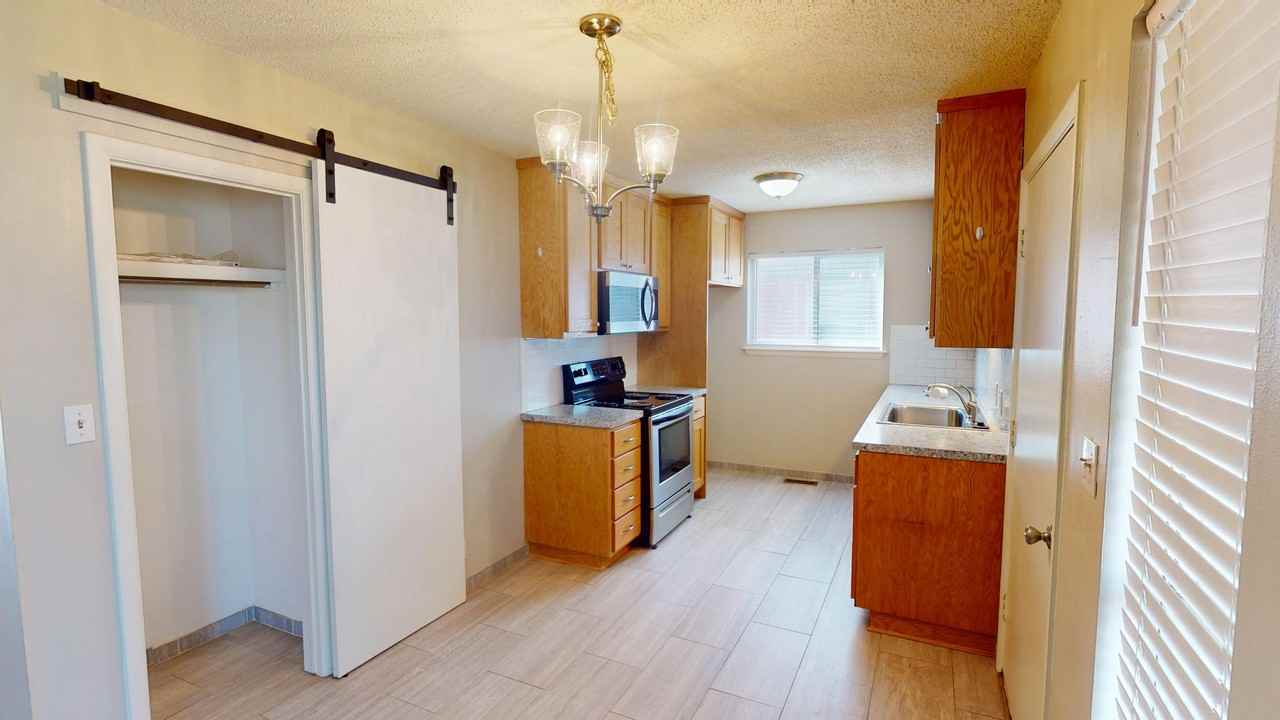 6347 South Madison Place - Photo 3 of 11