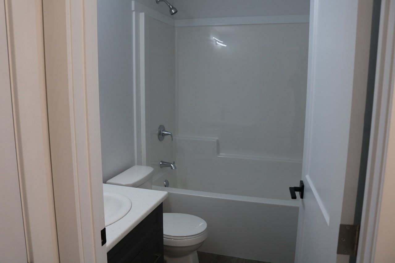 170 Quelch Street - Photo 18
