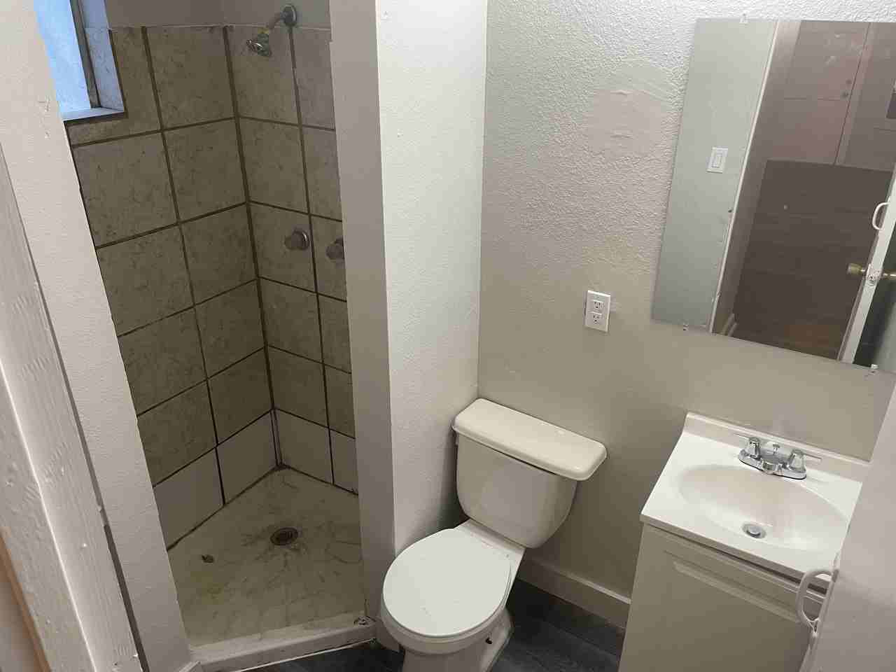 BBS A - 148 Gifford - Photo 7 of 16