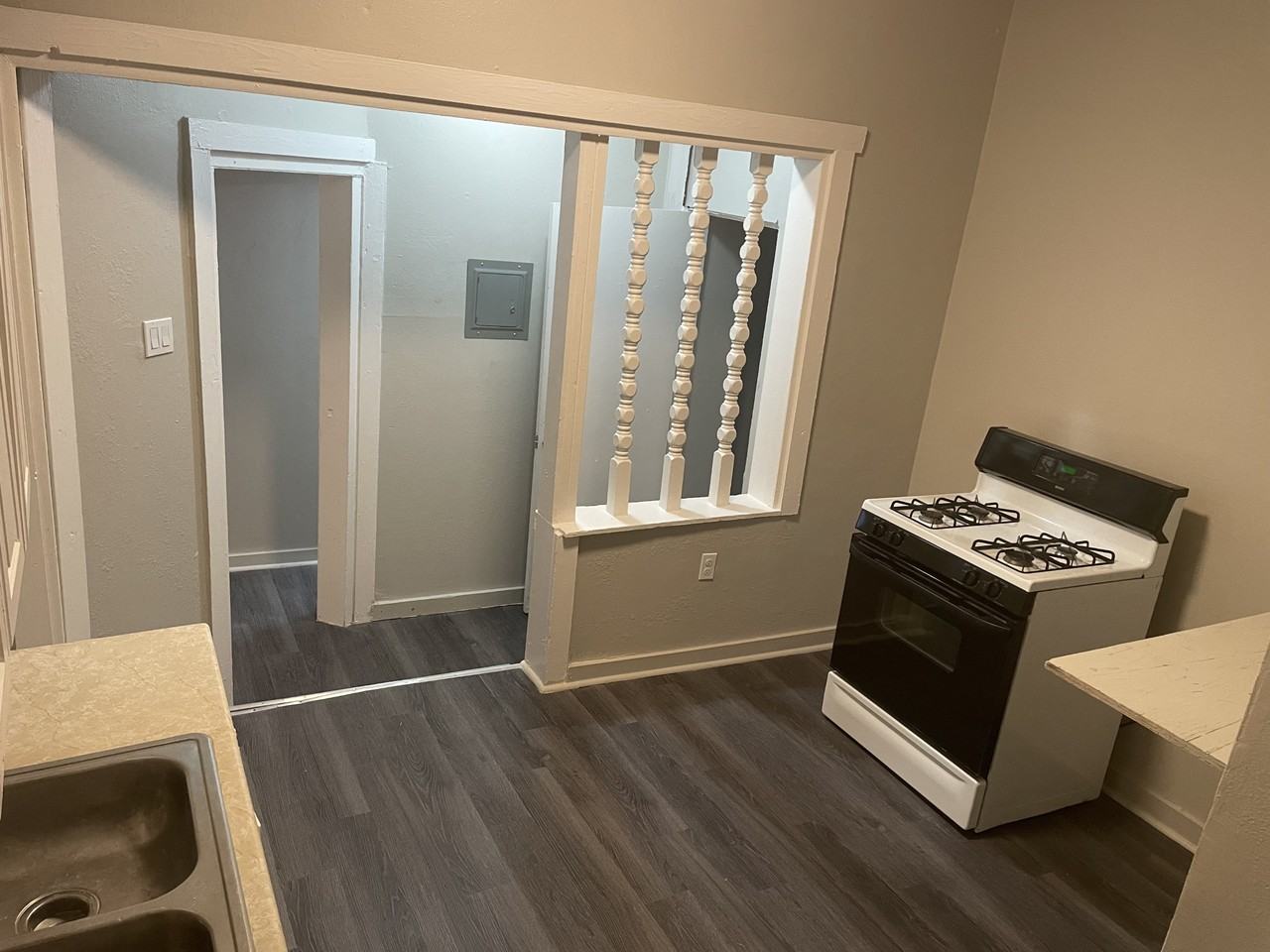 BBS A - 148 Gifford - Photo 4 of 8