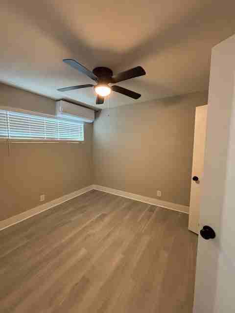 4309 Pease Street - Photo 4 of 28