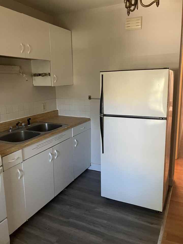 82 Appleton Avenue - Photo 2 of 7