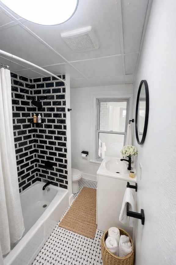 Division Street Holdings LLC - Photo 3 of 10