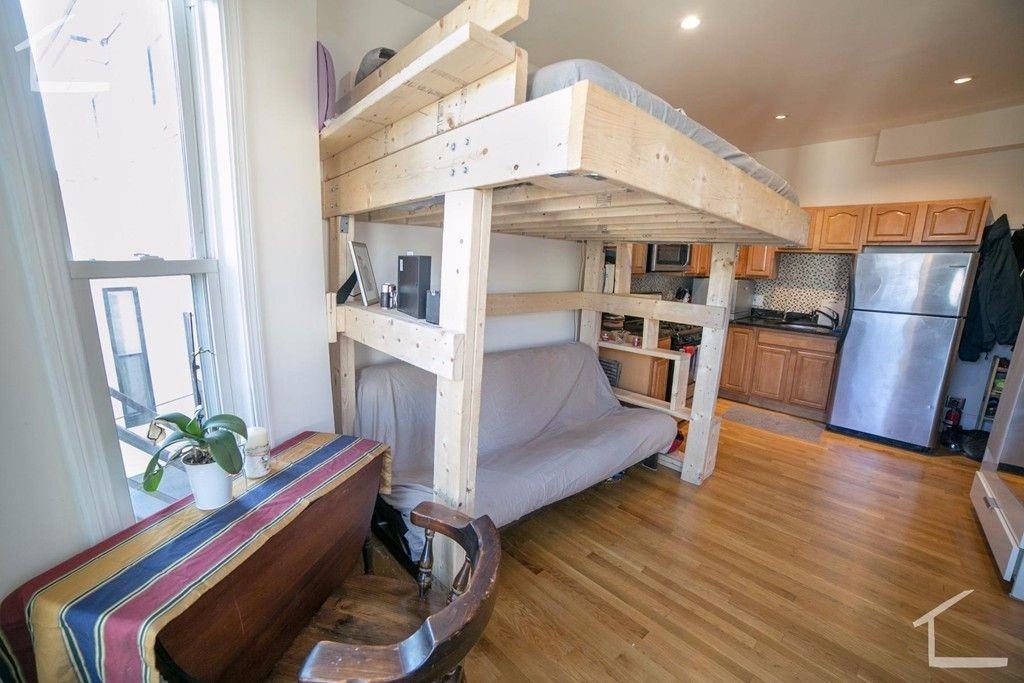 26 Pinckney St - Photo 2 of 19