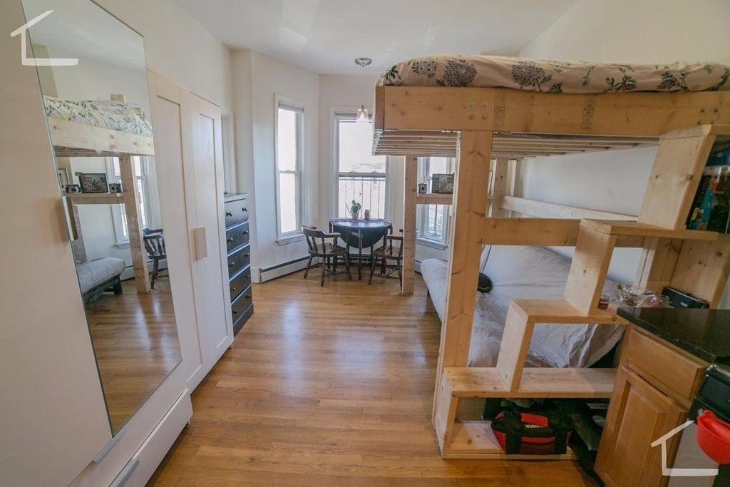 26 Pinckney St - Photo 5 of 19