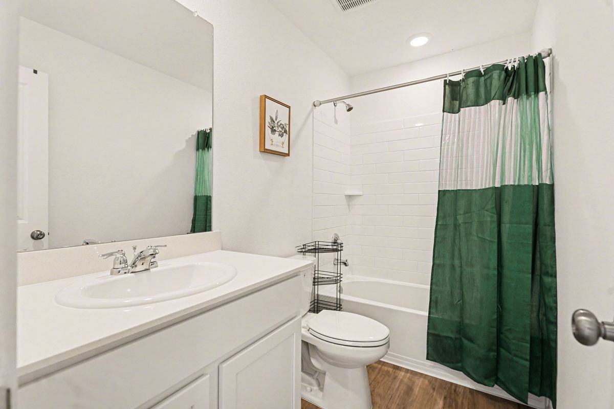 9502 Brookside Point Dr - Photo 5 of 34