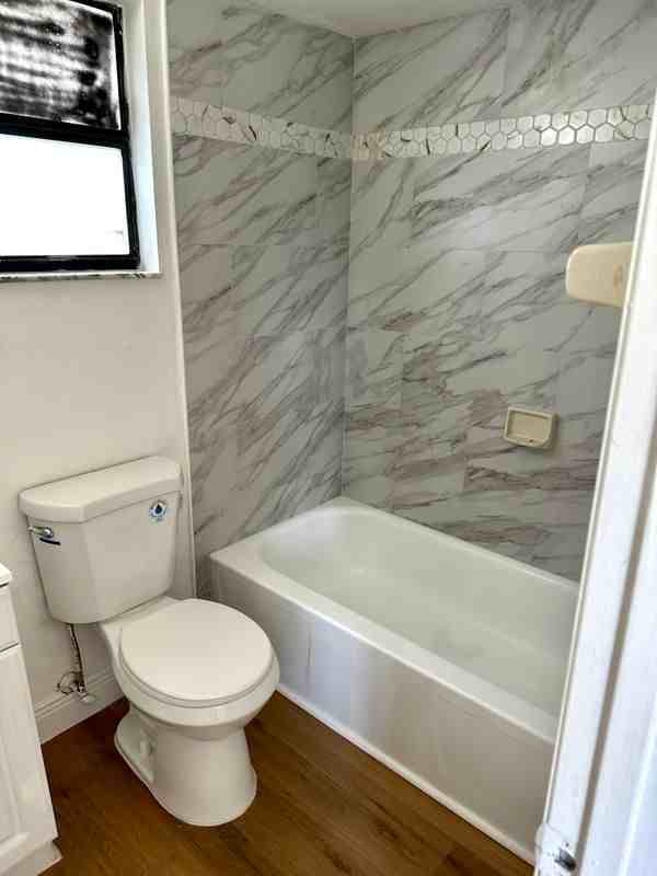 1184 Sapphire St Se - Photo 7 of 12