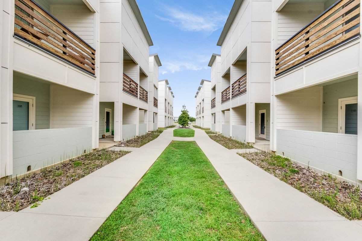 118 Gadwall Dr - Photo 2 of 21